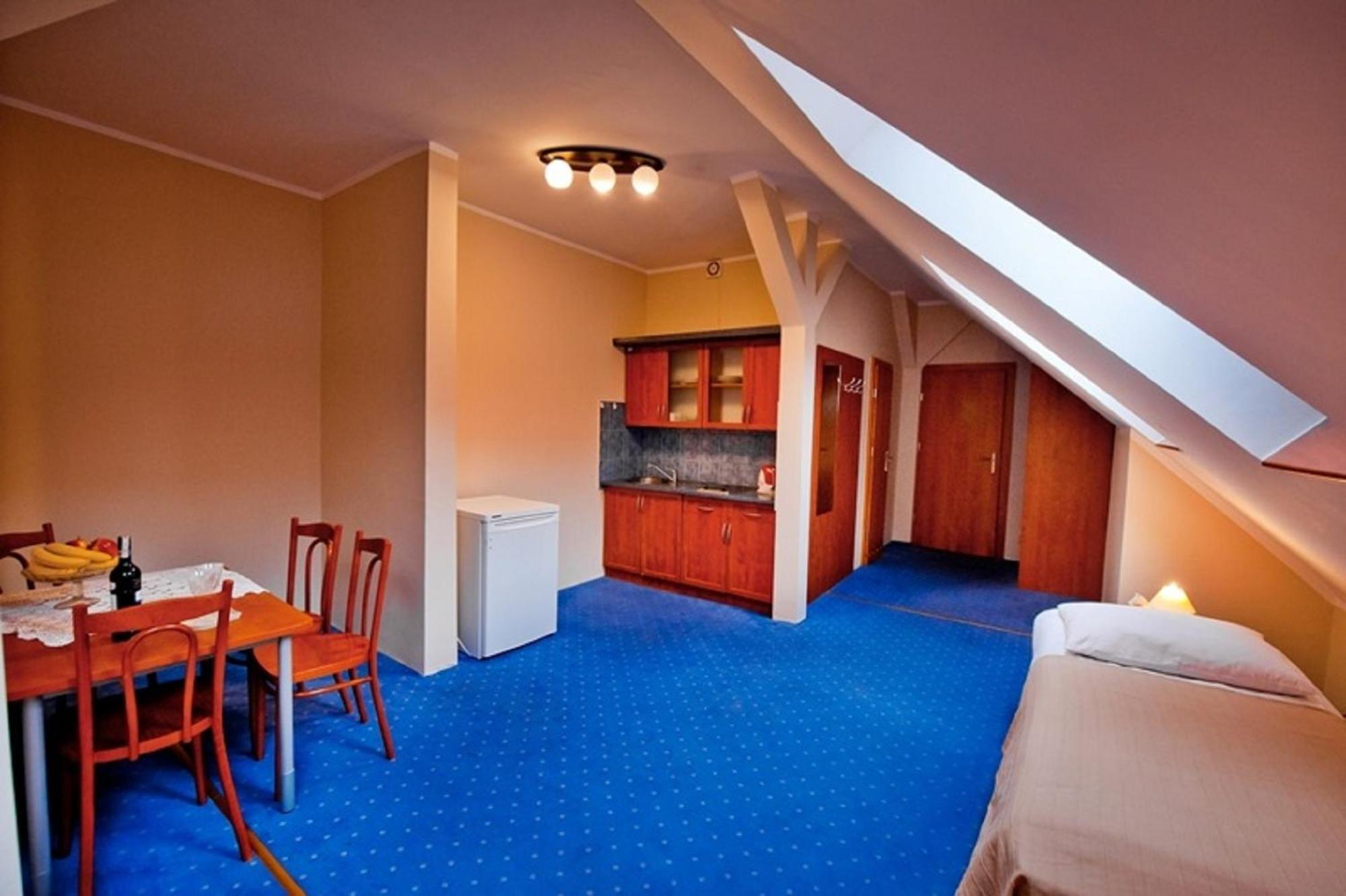 Hl Lebski Apartamenty Łeba Esterno foto